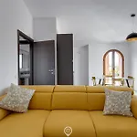 Mandarin 6 Apartment *