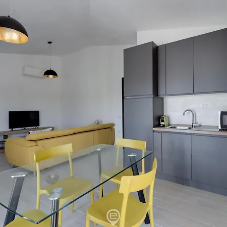 Mandarin 5 * Àrbatax